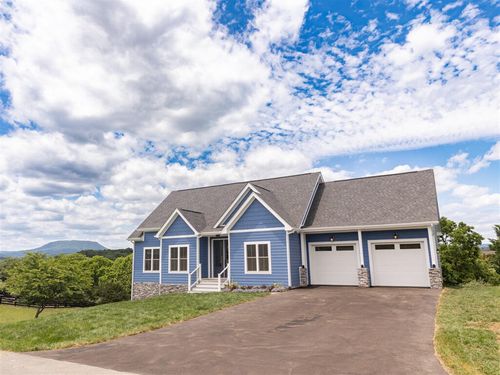 20 Cora Ln, Lexington, VA, 24450-3796 | Card Image