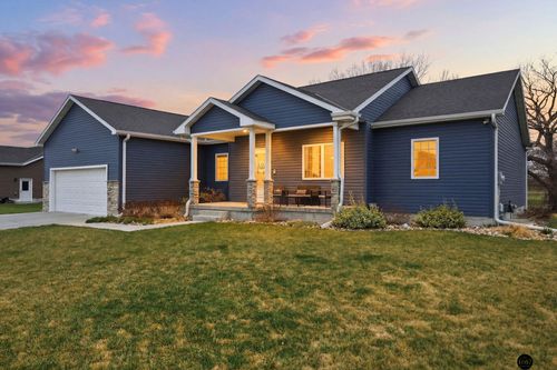 2806 21st Ave, Central City, NE, 68826-9602 | Card Image