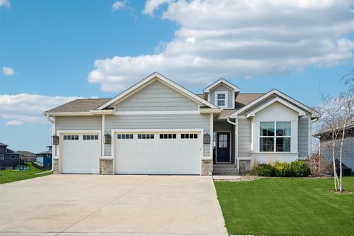 5207 Nw 13th St, Ankeny, IA, 50023-6059 | Card Image