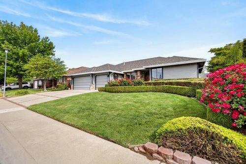 353 Deer River Way, Sacramento, CA, 95831 | Card Image