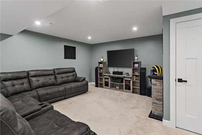 472 Sarjean Way, House other with 4 bedrooms, 3 bathrooms and 2 parking in Zelienople PA | Image 30