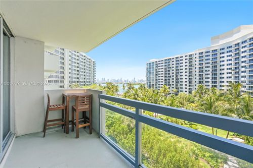 666s-1500 Bay Rd, Miami Beach, FL, 33139-3221 | Card Image