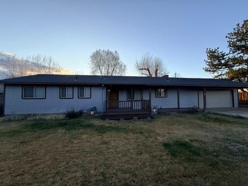 2145 Nw 10th Street, Redmond, OR, 97756 | Card Image