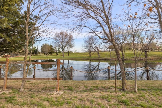 Property overlooks pond | Image 31