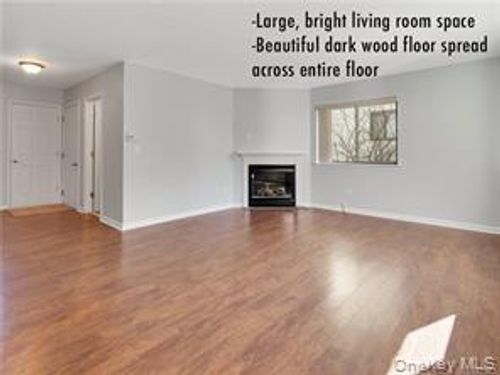 2 Magdalene Close, Middletown, NY, 10940-3560 | Card Image
