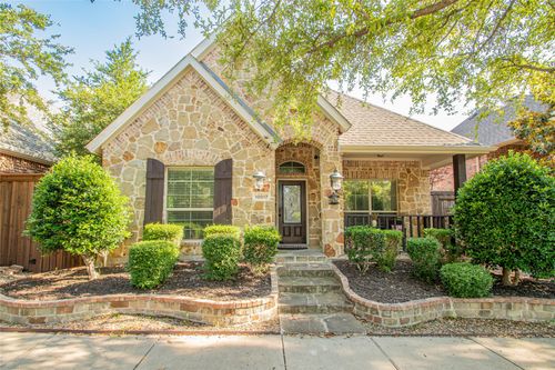 10017 Bell Rock Rd, Frisco, TX, 75035-9204 | Card Image