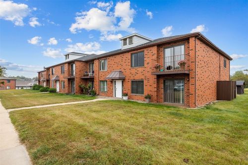 apt-72-809 Kerry Ln Se, Cedar Rapids, IA, 52403-4525 | Card Image