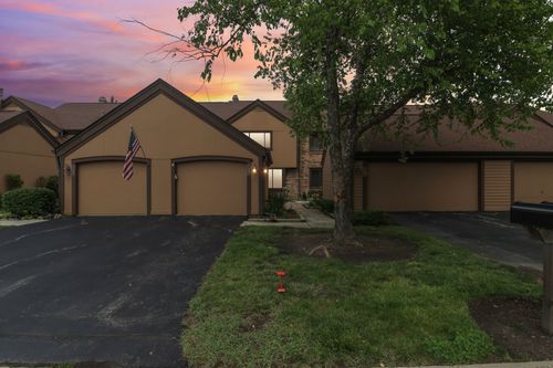 1462 Fairfax Ln, Buffalo Grove, IL, 60089-1221 | Card Image