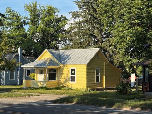 560 Spokane Ave, Whitefish, MT, 59937-2781 | Card Image