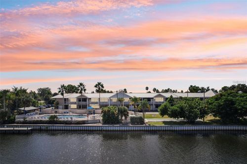 611 B Destiny Dr, RUSKIN, FL, 33570-3019 | Card Image