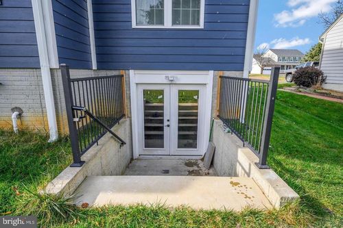 apt-2-20 Dawson Drive, FREDERICKSBURG, VA, 22405 | Card Image