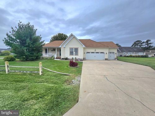 38269 Waterway Dr, OCEAN VIEW, DE, 19970-3358 | Card Image