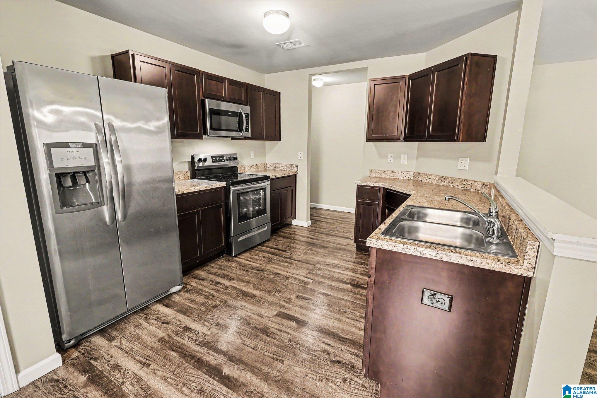 Residential in CALERA 3