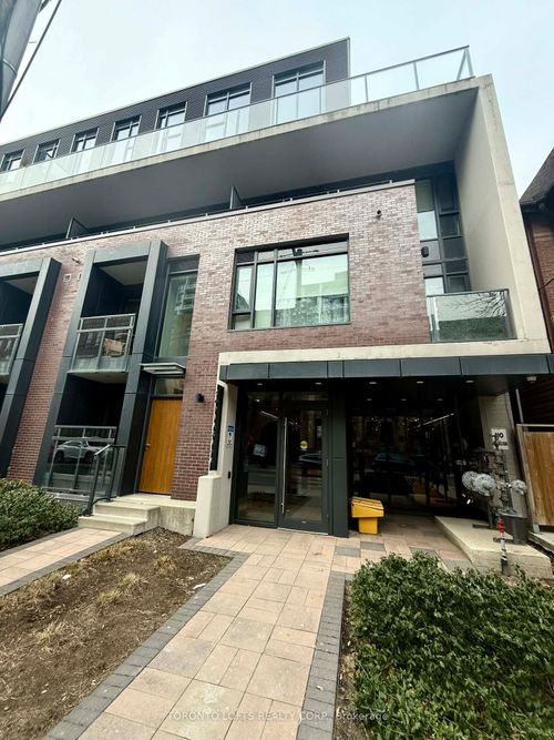 {{alt}} | Card Image