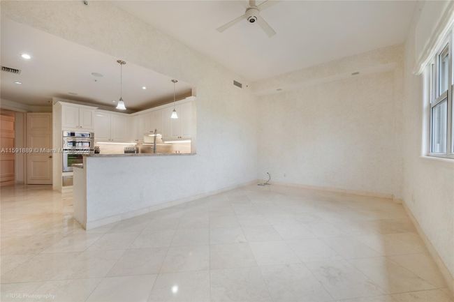 294 - 13635 Deering Bay Dr, Condo with 3 bedrooms, 4 bathrooms and null parking in Coral Gables FL | Image 15