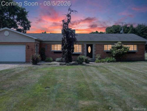 137 Sunview Dr, Saint Charles, MI, 48655-1011 | Card Image