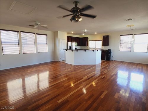 11669 Splendor View Dr, Las Vegas, NV, 89183-5692 | Card Image