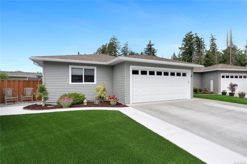 37-7586 Tetayut Rd, Saanichton, BC, V8M0B4 | Card Image