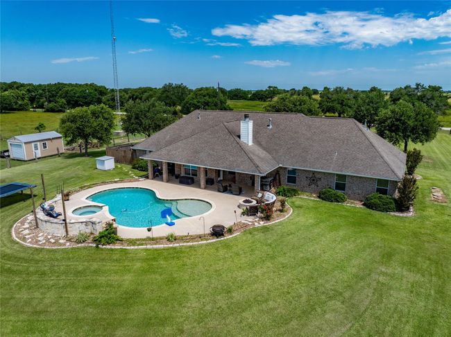 17087 County Road 266, Home with 3 bedrooms, 4 bathrooms and 2 parking in East Bernard TX | Image 15