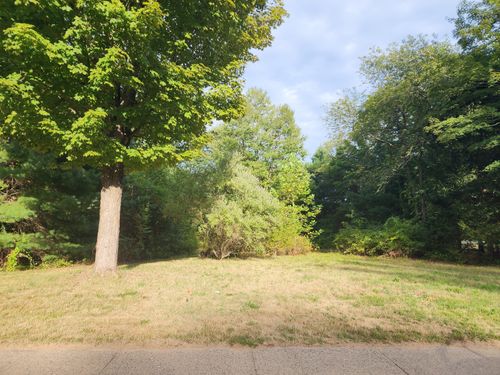 51 Pine Meadow Dr, Bristol, CT, 06010-3076 | Card Image