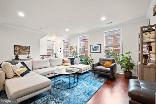 112 Commodore Ct, PHILADELPHIA, PA, 19146-5245 | Card Image