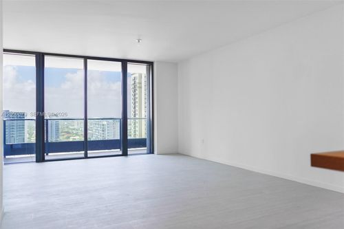 2608-1000 Brickell Plz, Miami, FL, 33131-3833 | Card Image