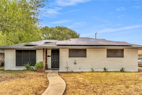 113 Rice Dr, Portland, TX, 78374-2305 | Card Image