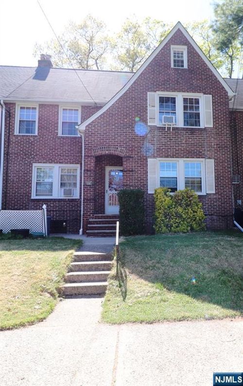 348 Plaza Road, Fair Lawn, NJ, 07410 | Card Image