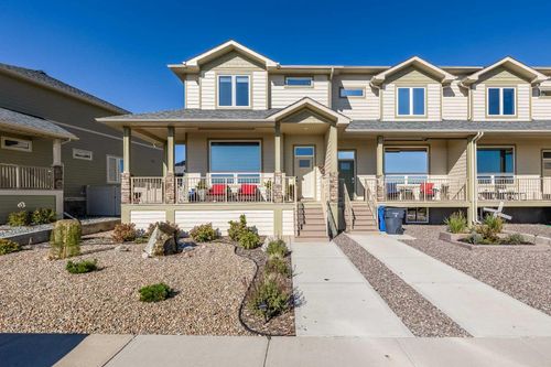 218 Ranchlands Blvd Ne, Medicine Hat, AB, T1C0E3 | Card Image