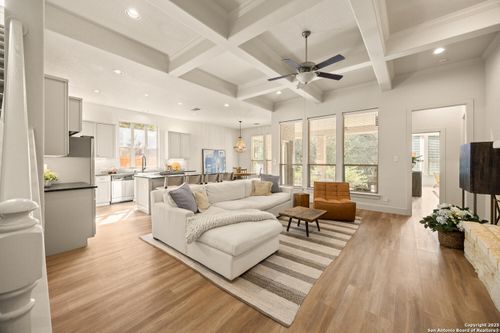 28399 Willis Rnch, San Antonio, TX, 78260-6056 | Card Image