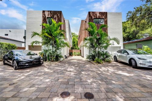 2740-2740 Sw 29th Ave, Miami, FL, 33133-3035 | Card Image