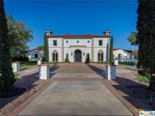 208 Creekridge Dr, Victoria, TX, 77904-3328 | Card Image