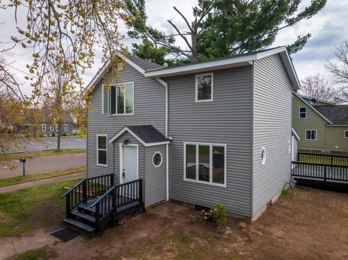 105 Commercial Ave N, Sandstone, MN, 55072-5130 | Card Image