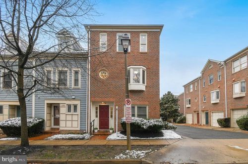 1122 N Stafford St, ARLINGTON, VA, 22201-4696 | Card Image