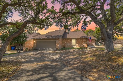 36 Oak Villa Rd, Canyon Lake, TX, 78133-3102 | Card Image