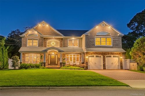 1397 Gaston St, Wantagh, NY, 11793-3026 | Card Image