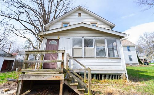 318 11th St, Elyria, OH, 44035-7035 | Card Image