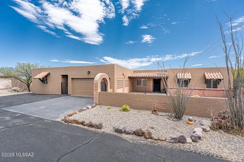 940 S Las Lomas Cir, Green Valley, AZ, 85614-2020 | Card Image