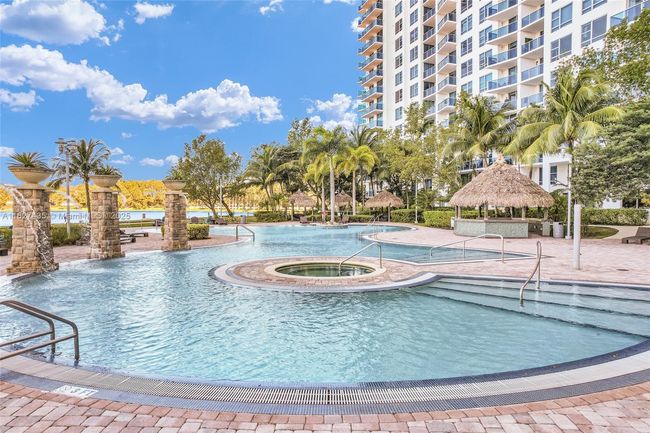 APT-1903S - 2681 N Flamingo Rd, Condo with 2 bedrooms, 2 bathrooms and null parking in Sunrise FL | Image 53
