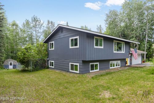 473 Marshall Drive, Fairbanks, AK, 99712 | Card Image