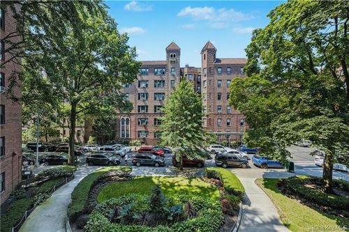 apt-3h-35 85th St, Jackson Heights, NY, 11372-5502 | Card Image