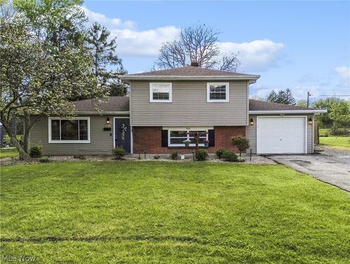 986 Keefer Rd, Girard, OH, 44420-2172 | Card Image