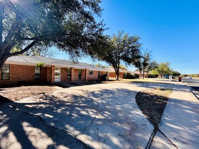 2821 Haynes Dr, House other with 3 bedrooms, 2 bathrooms and 2 parking in Midland TX | Image 2