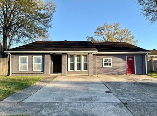 3701 Dulaney Dr, Harvey, LA, 70058-1928 | Card Image