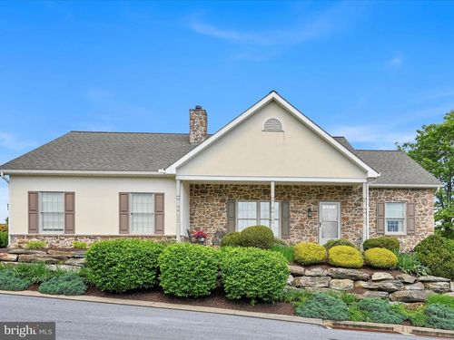 214 Fite Way, QUARRYVILLE, PA, 17566-8509 | Card Image