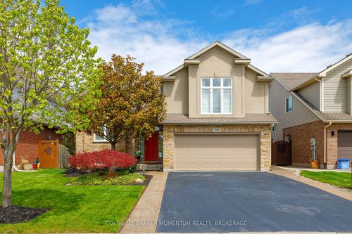 19 Damson St, St Catharines, ON, L2S4B2 | Card Image