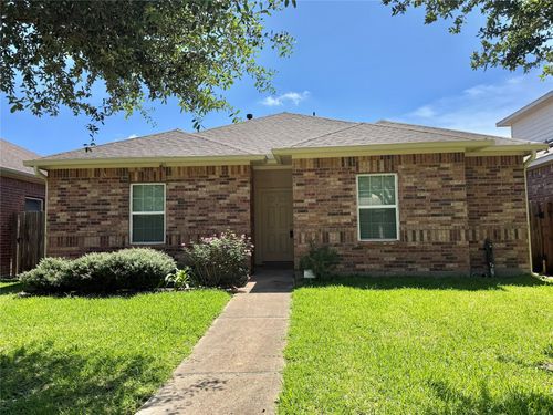 8206 Malago Point Dr, Cypress, TX, 77433-2876 | Card Image