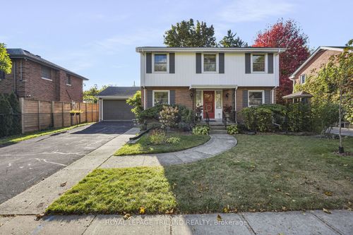 1069 Lombardo Ave, London, ON, N6A2X9 | Card Image