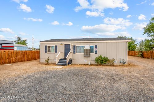 2975 Winnemucca St, Silver Springs, NV, 89429-8928 | Card Image