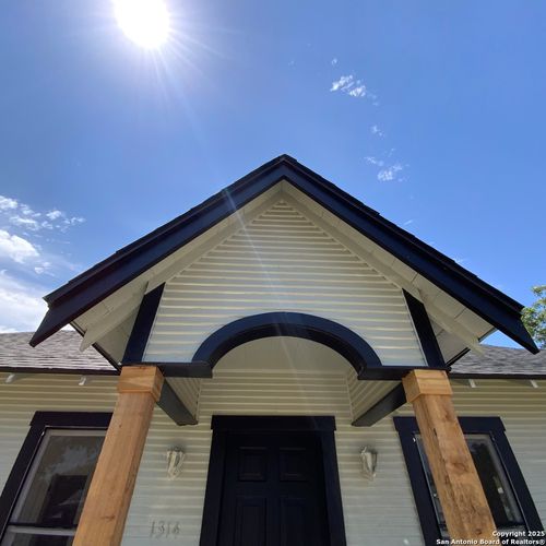 1314 Schley Ave, San Antonio, TX, 78210-4218 | Card Image